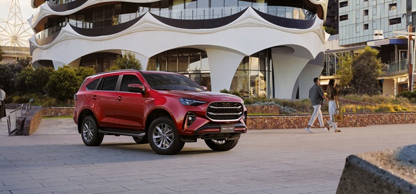 Isuzu mu-X 2025: SUV 7 chỗ Nhật Bản nâng cấp toàn diện về thiết kế và công nghệ