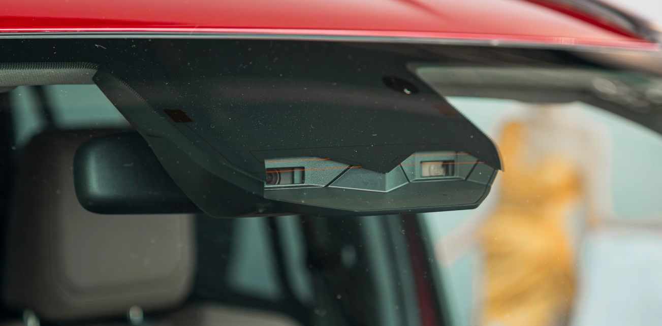 Camera ADAS thế hệ thứ 4 được trang bị trên Isuzu Mu-x 2025